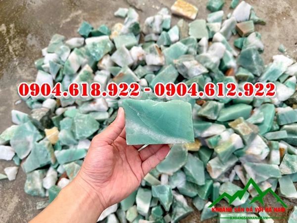 kho-ban-da-thach-anh-rai-nen-nha-gia-re (5)