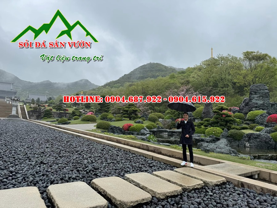 sỏi đen rải sân vườn