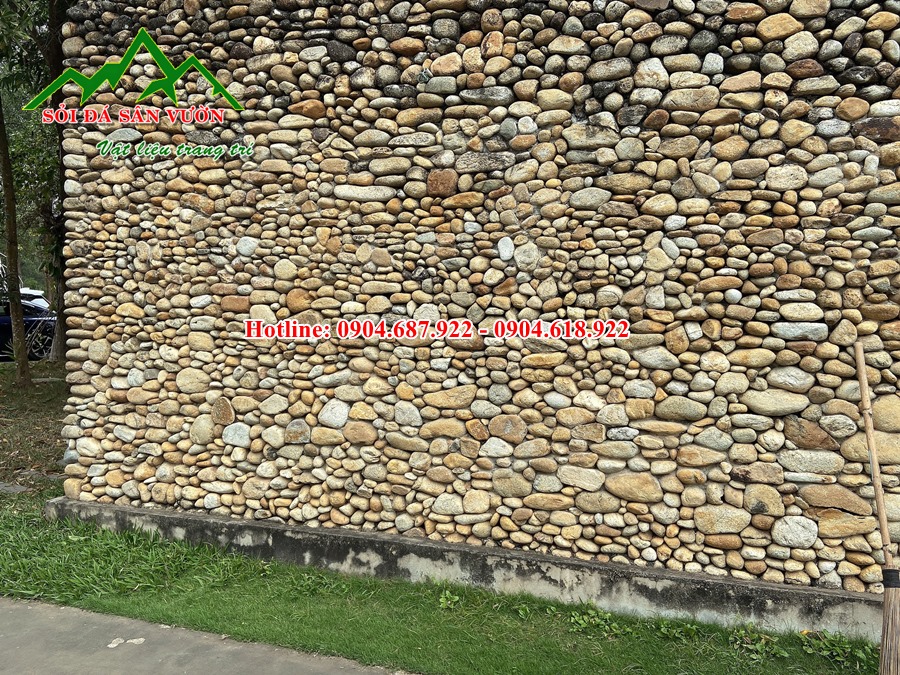 Sỏi gắn tường